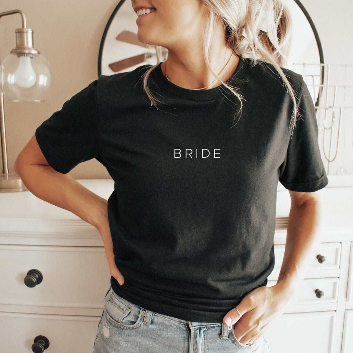 Braut-Shirt (schwarz) mit minimalistischem