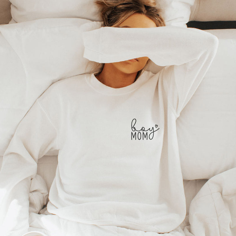 Mama-Sweater "boy MOM" (weiß), #Geschenk für die Mama eines Jungen
