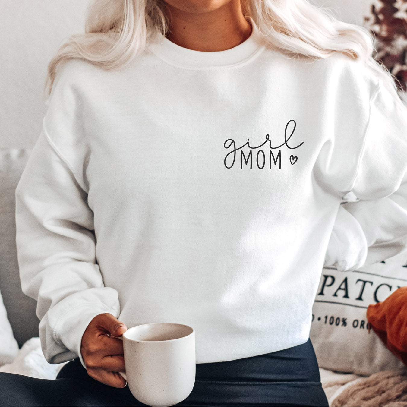 Mama-Sweater "girl MOM" (weiß), #Geschenk für die Mama eines Mädchens