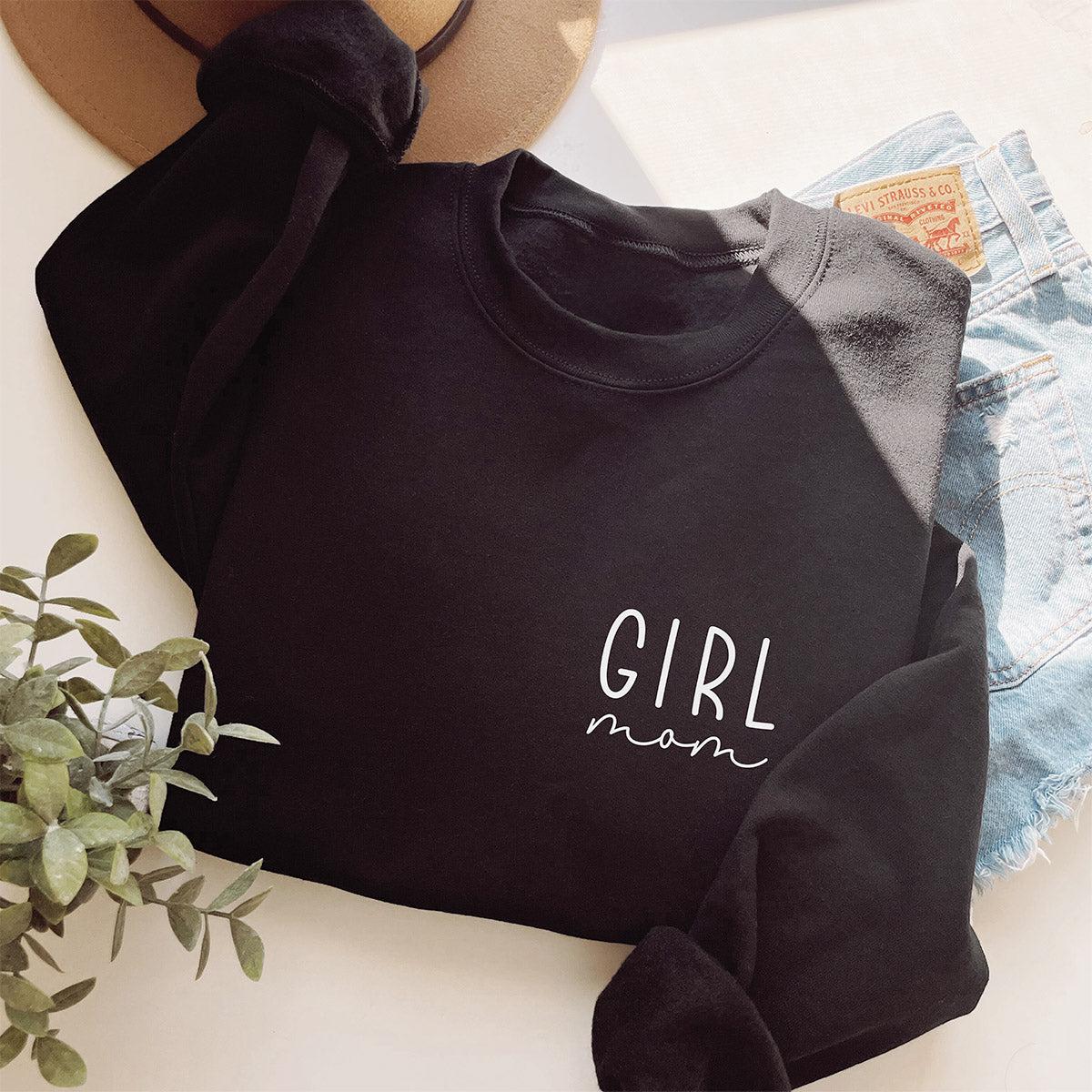 Mama-Sweatshirt "GIRL mom" (schwarz), #Geschenk zur Geburt Mädchen