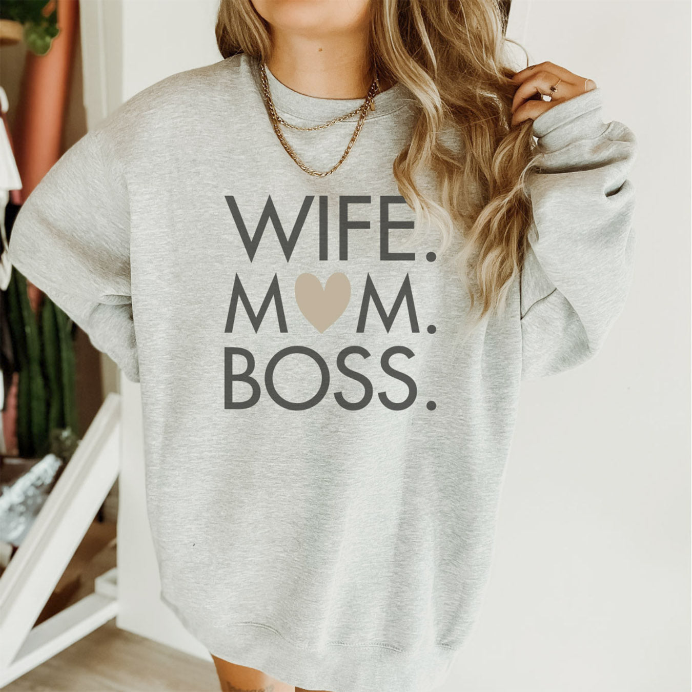 Mama-Sweater "WIFE. M♥M. BOSS." (grau-meliert), #Geschenk Muttertag