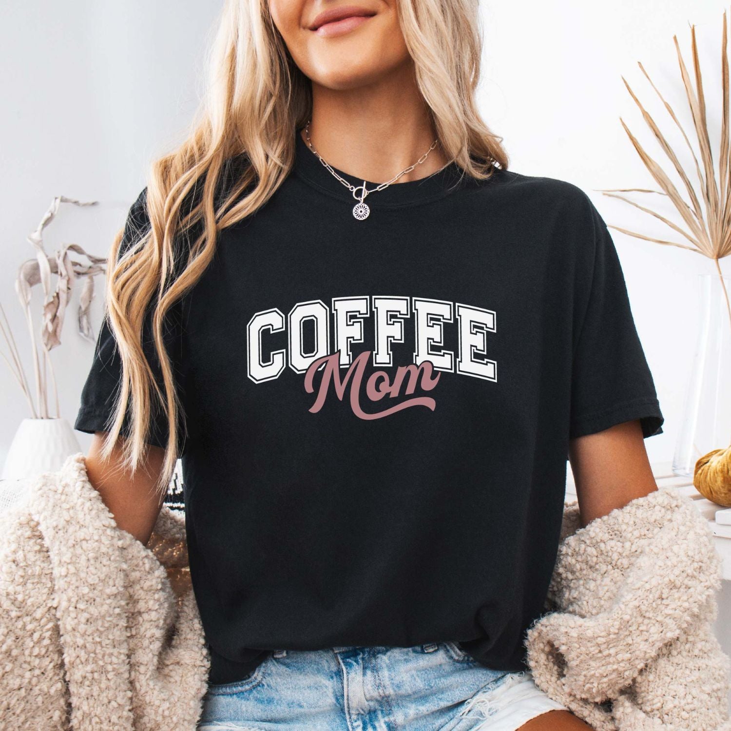 Mama T-Shirt "COFFEE Mom" (schwarz), #Geschenk Geburtstag
