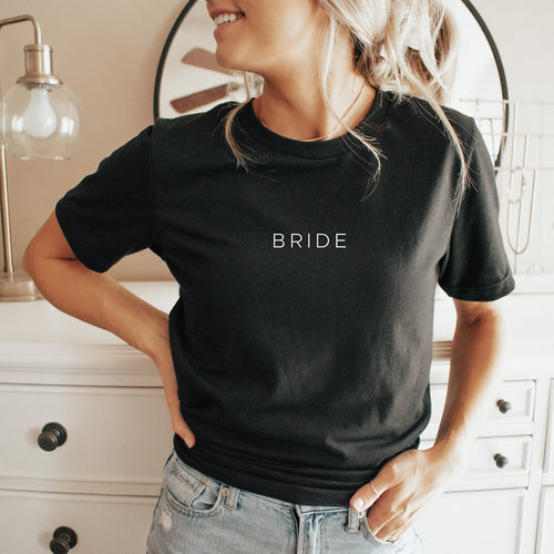 Braut T-Shirt (schwarz) mit minimalistischem "BRIDE"-Aufdruck