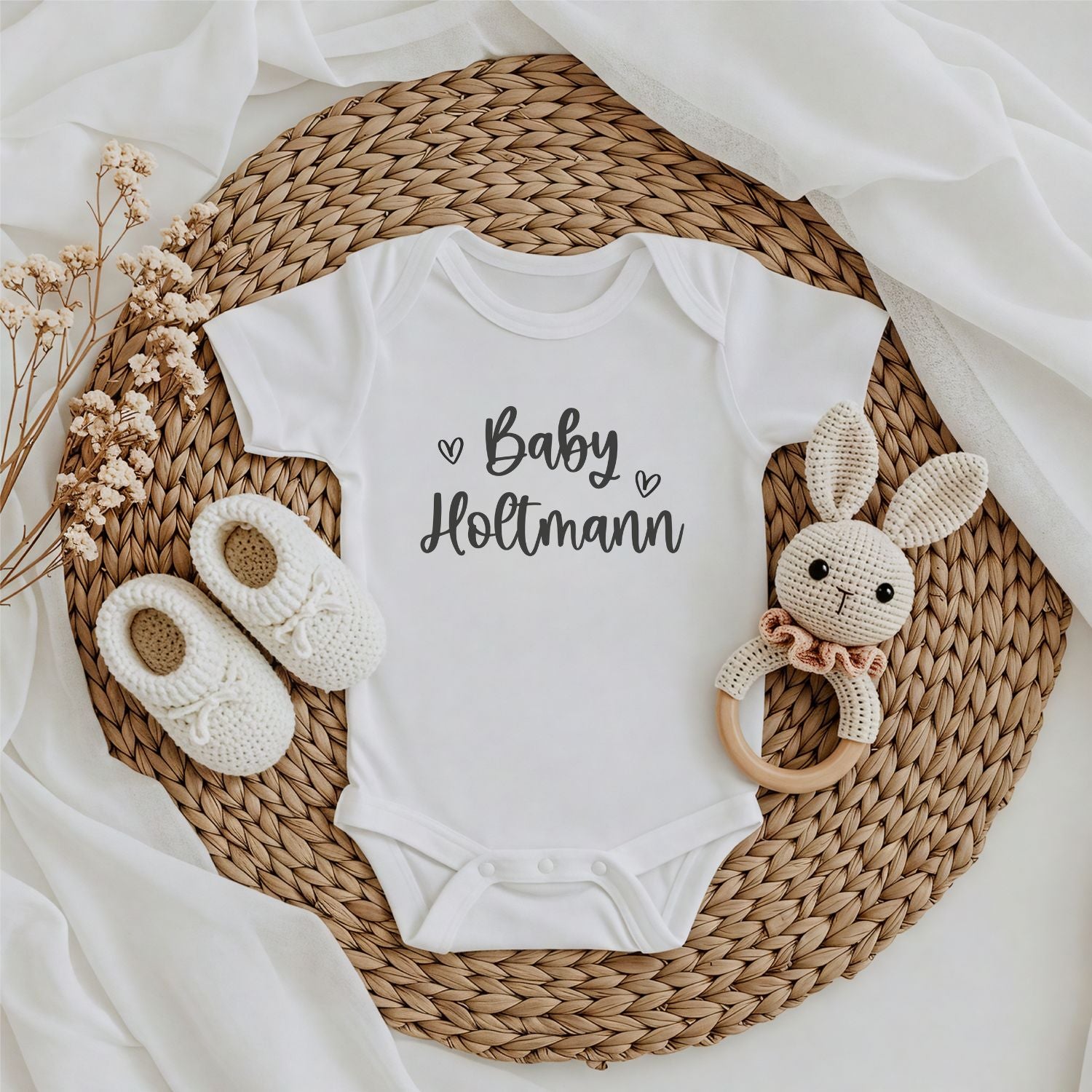 Babybody "Baby {+ Familienname}", Bild 1