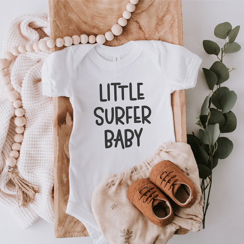 Geschenk zur Geburt: Babybody "Little Surfer Baby"