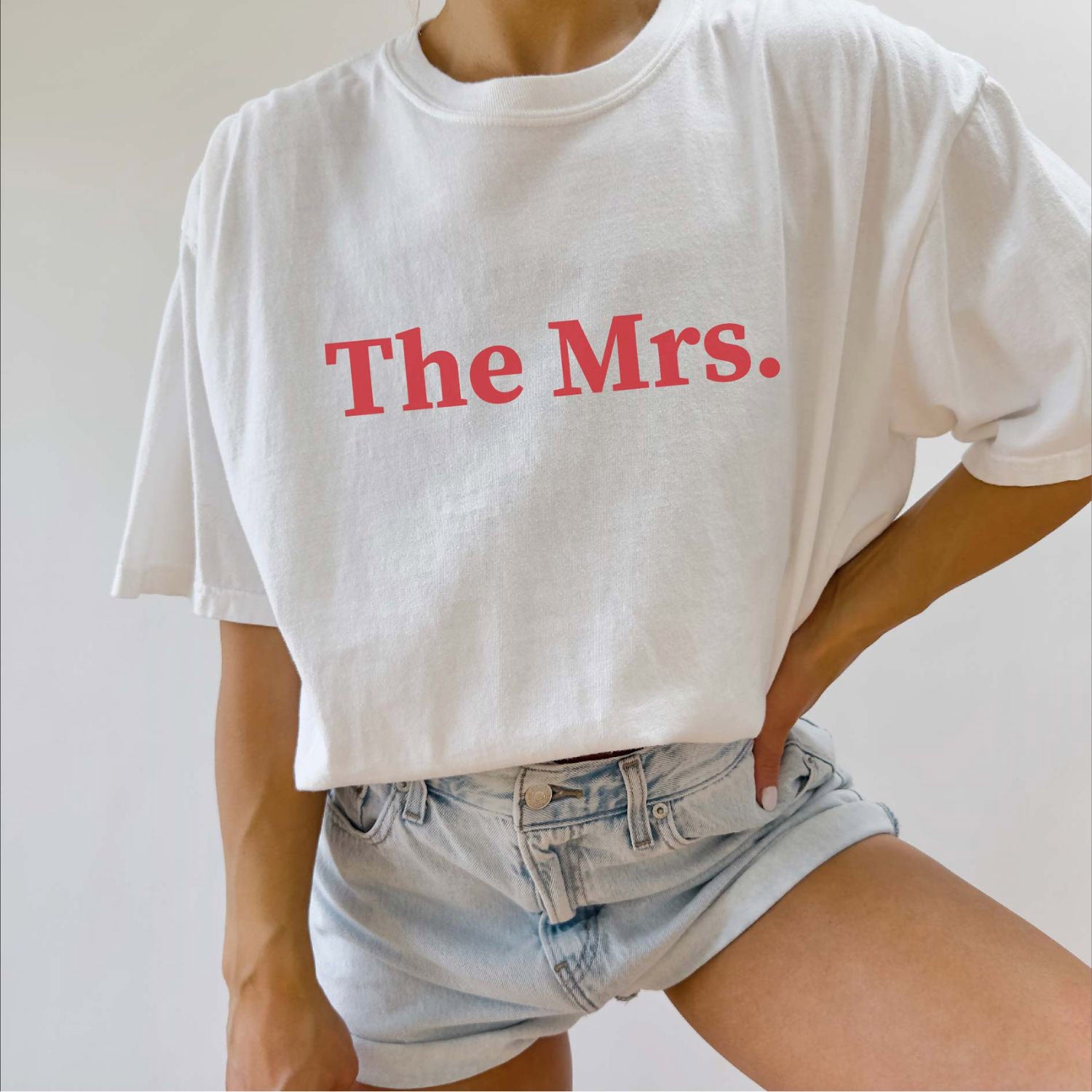 Hochzeit-Shirt mit "The Mrs."-Aufdruck in Rot, #Geschenk Braut