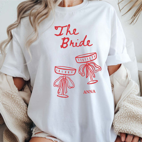 JGA T-Shirt "The Bride", personalisiert mit Name der Braut, rot