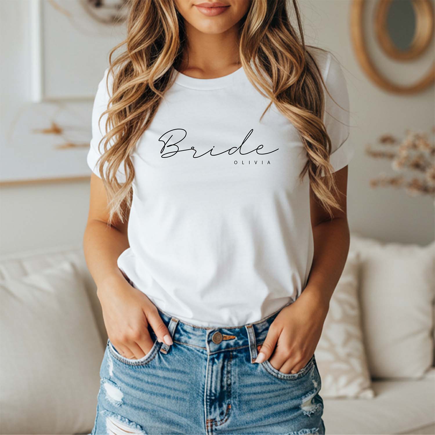 JGA T-Shirt "Bride" (weiß, personalisiert mit Name der Braut)