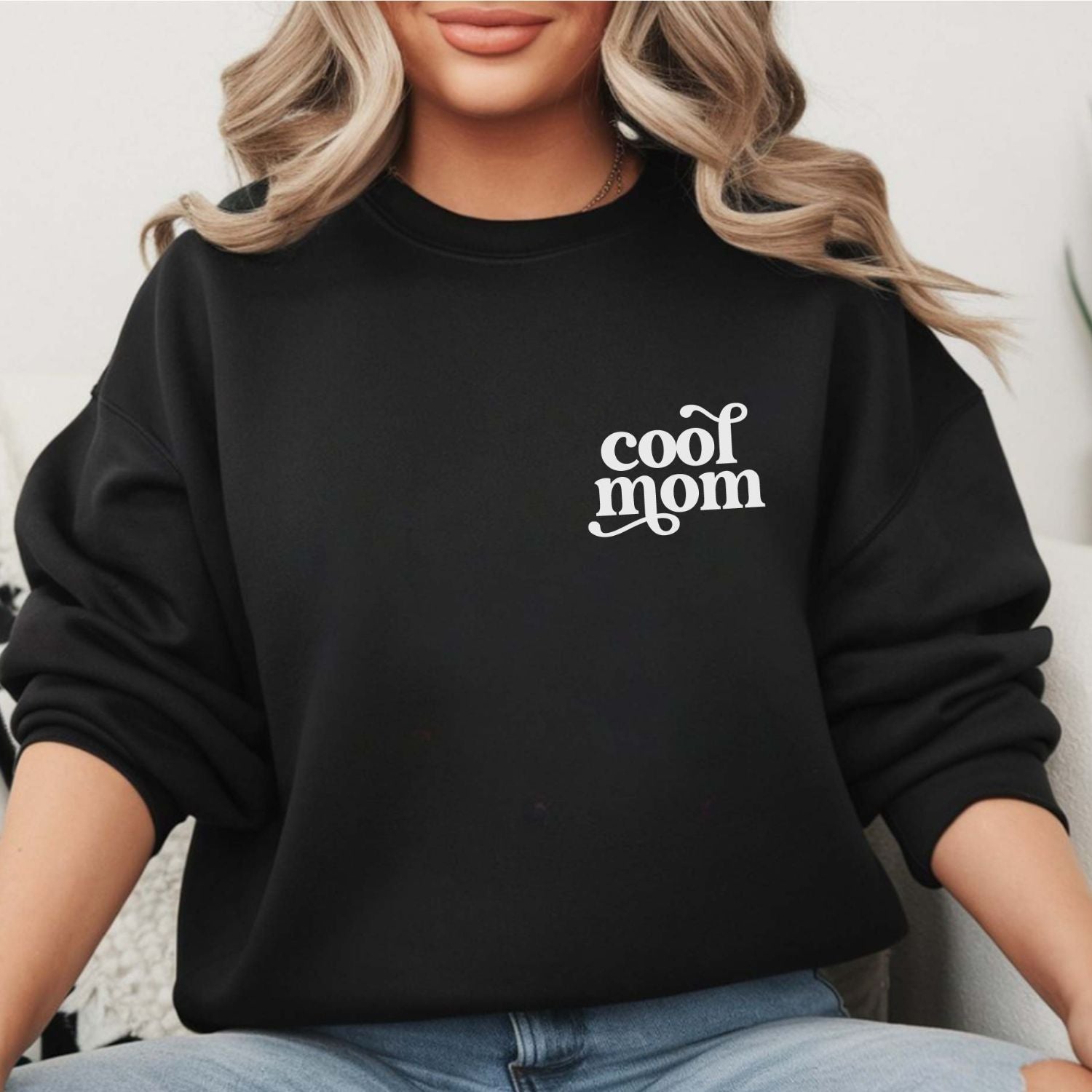 Mama-Sweater (schwarz) mit "cool mom" Brustaufdruck