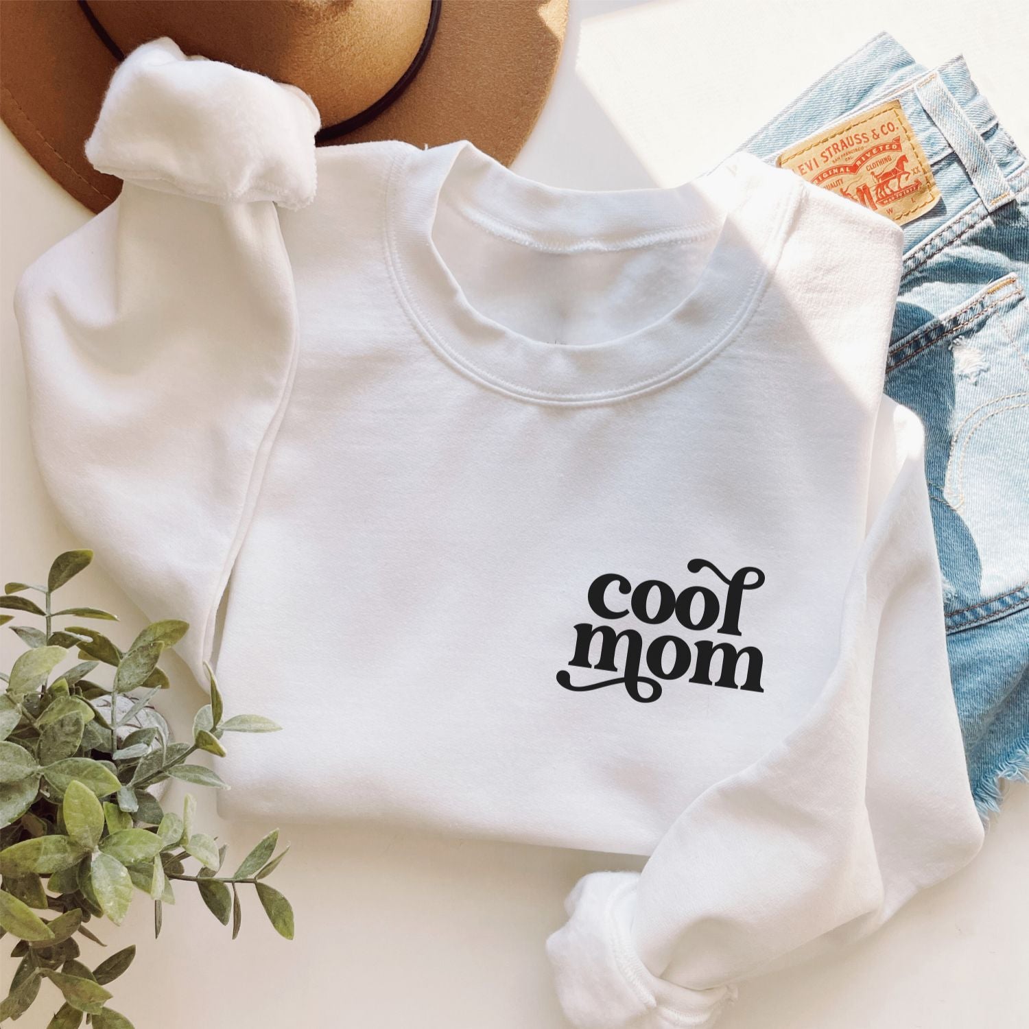 Mama-Sweatshirt (weiß) mit "cool mom" Brustaufdruck