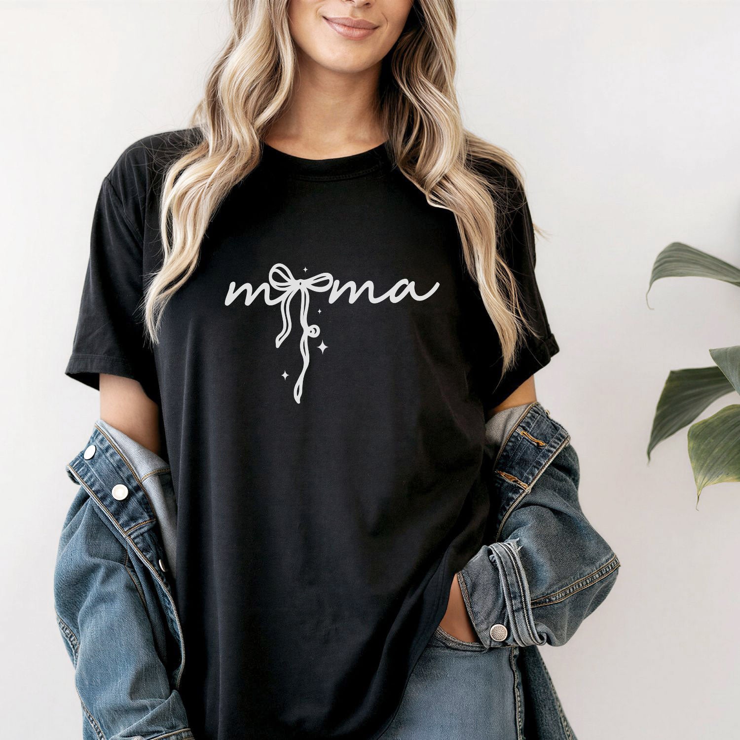 Mama T-Shirt (schwarz) mit Aufdruck: "M𐙚MA"