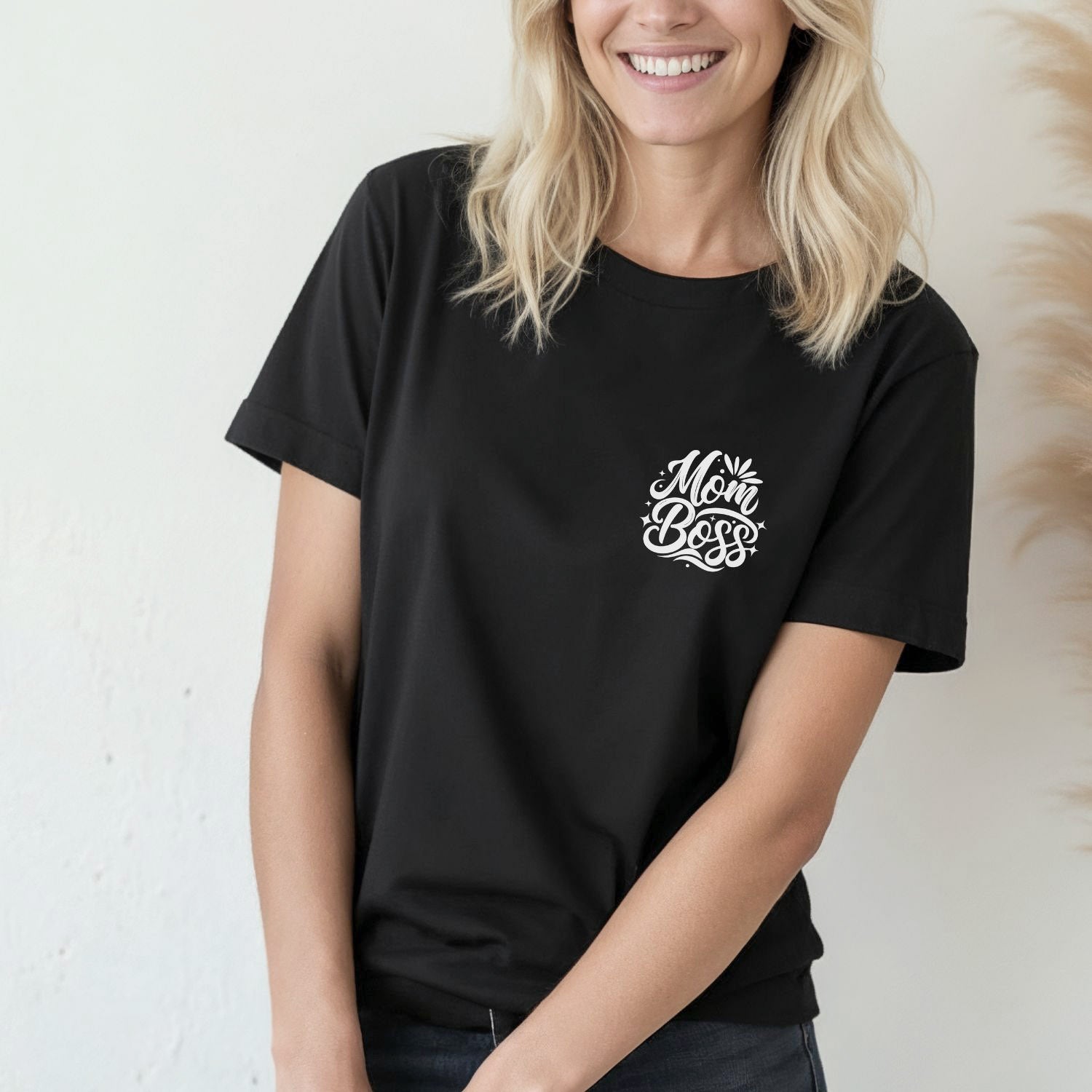 Mama T-Shirt (schwarz) "Mom Boss", #Geschenk Muttertag