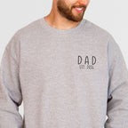 Papa Sweatshirt "DAD Est. 20...." (Jahreszahl anpassbar), #Geschenk Papa