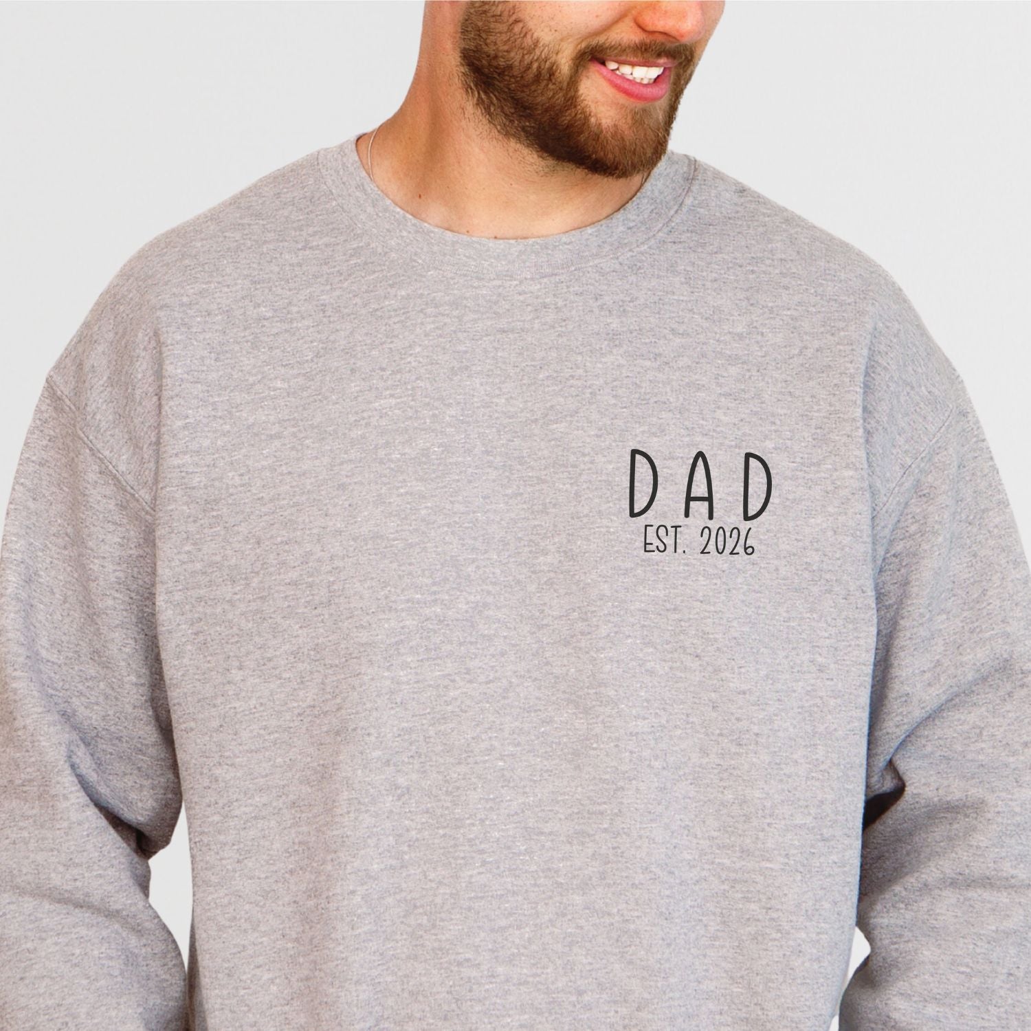 Papa Sweatshirt "DAD Est. 20...." (Jahreszahl anpassbar), #Geschenk Papa