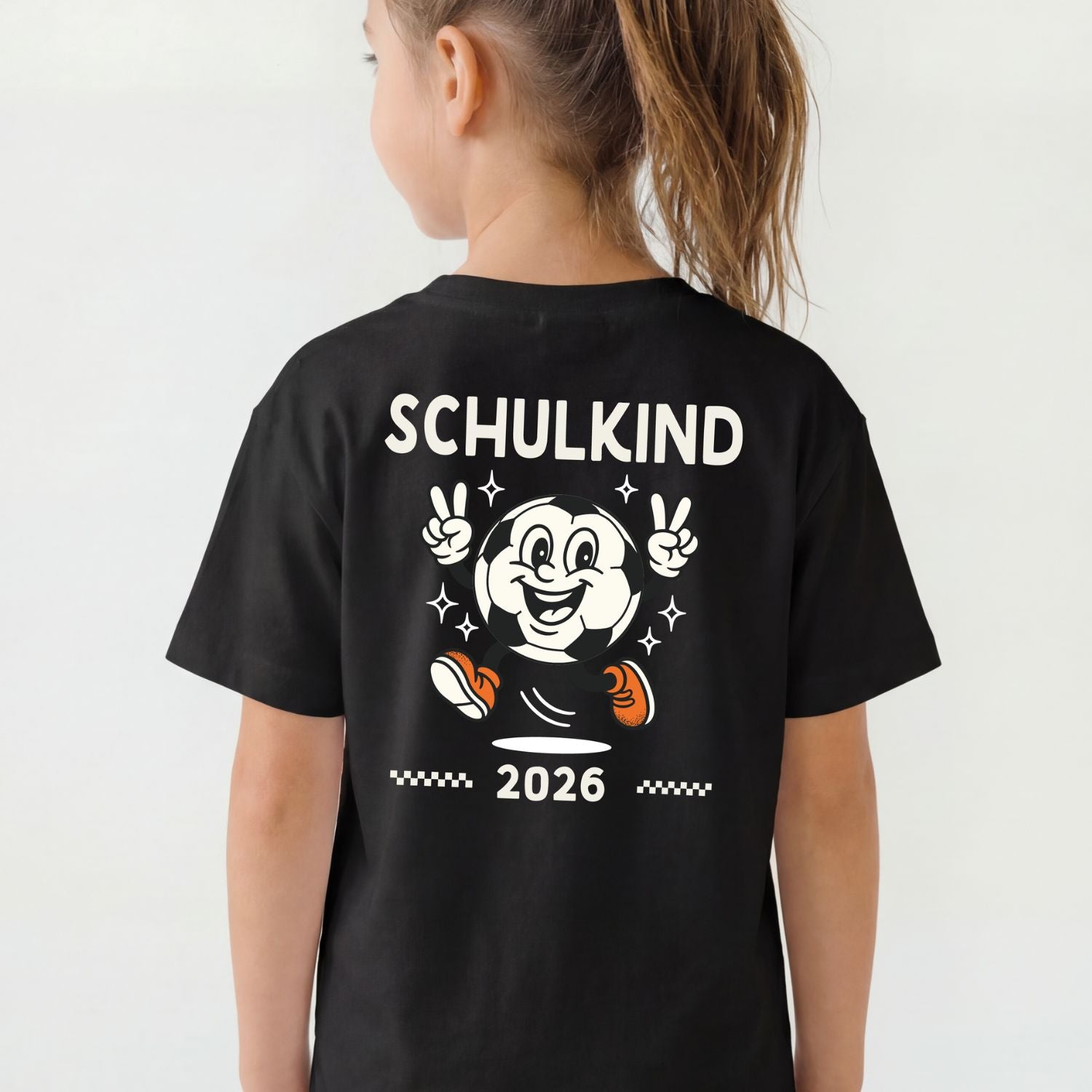Schulkind T-Shirt (Mädchen) mit Name und Jahr (+ Fußball-Grafik im Comic-Style)