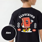 Schulkind T-Shirt (schwarz) mit Name und Jahr (+ Schulbuch im Comic-Style)