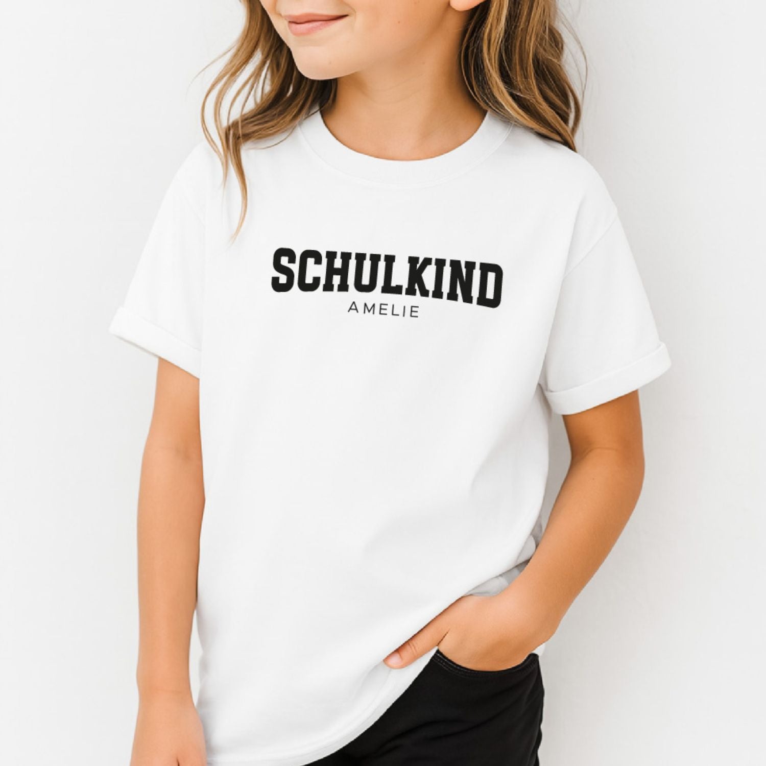 "Schulkind" T-Shirt (weiß), personalisiert mit Name, nillie Design #6