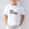 T-Shirt für den großen Bruder mit „big brother“ und Geburtsjahr des Geschwisterchens