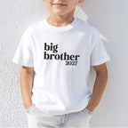T-Shirt für den großen Bruder mit „big brother“ und Geburtsjahr des Geschwisterchens