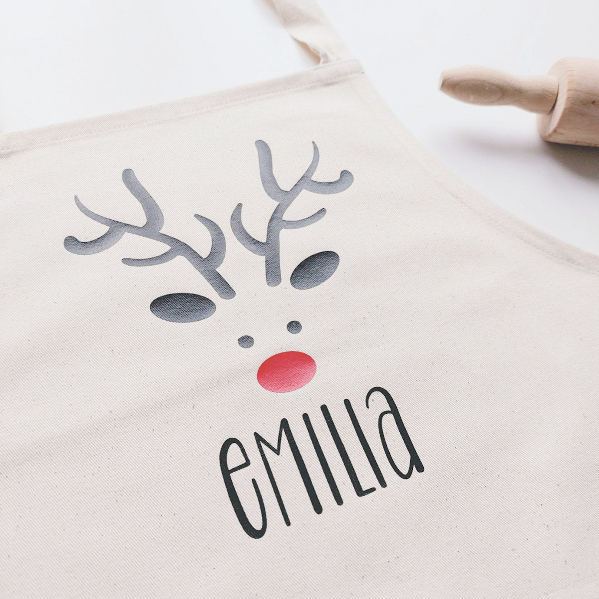 Detailansicht: Personalisierung (Kinderschürze für Weihnachten)
