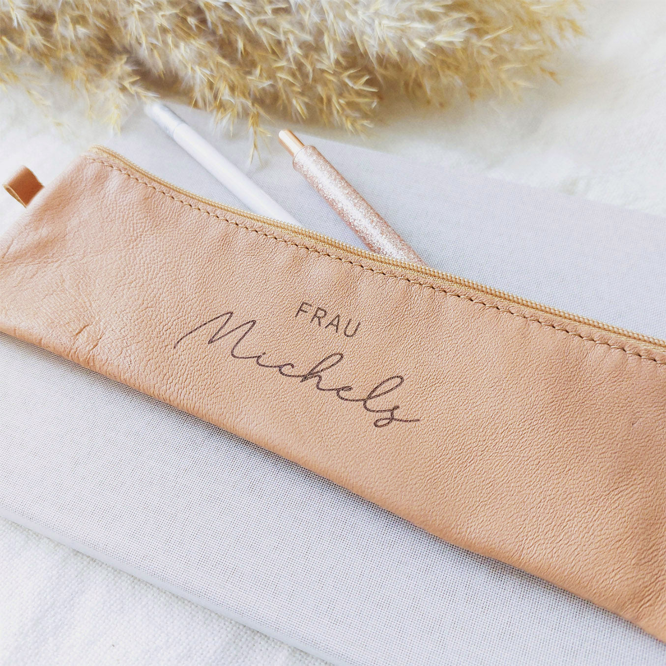 Lehrergeschenk: Federtasche (personalisiert)