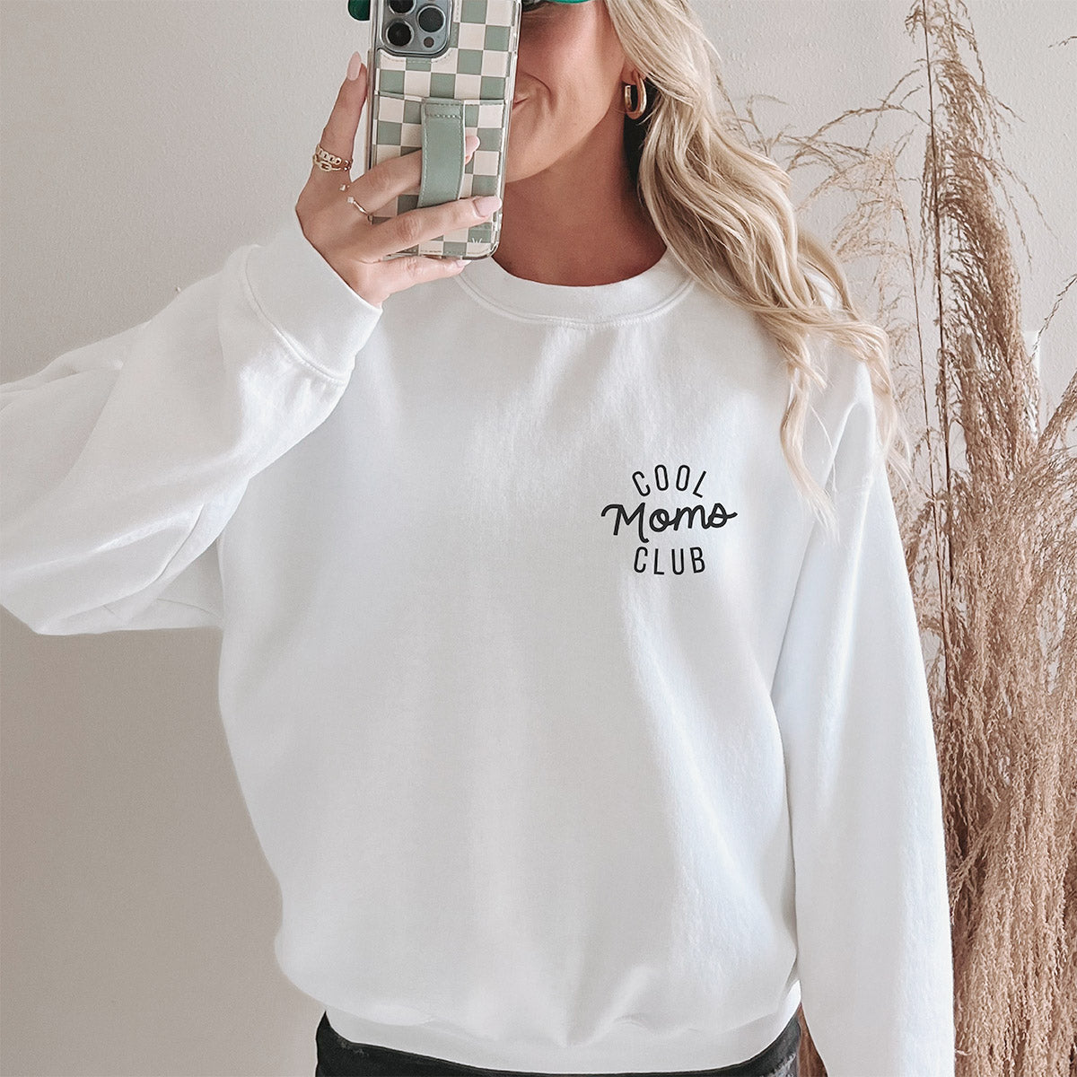 Mama-Sweatshirt "Cool Moms Club" (weiß) als Geschenk für die Mama