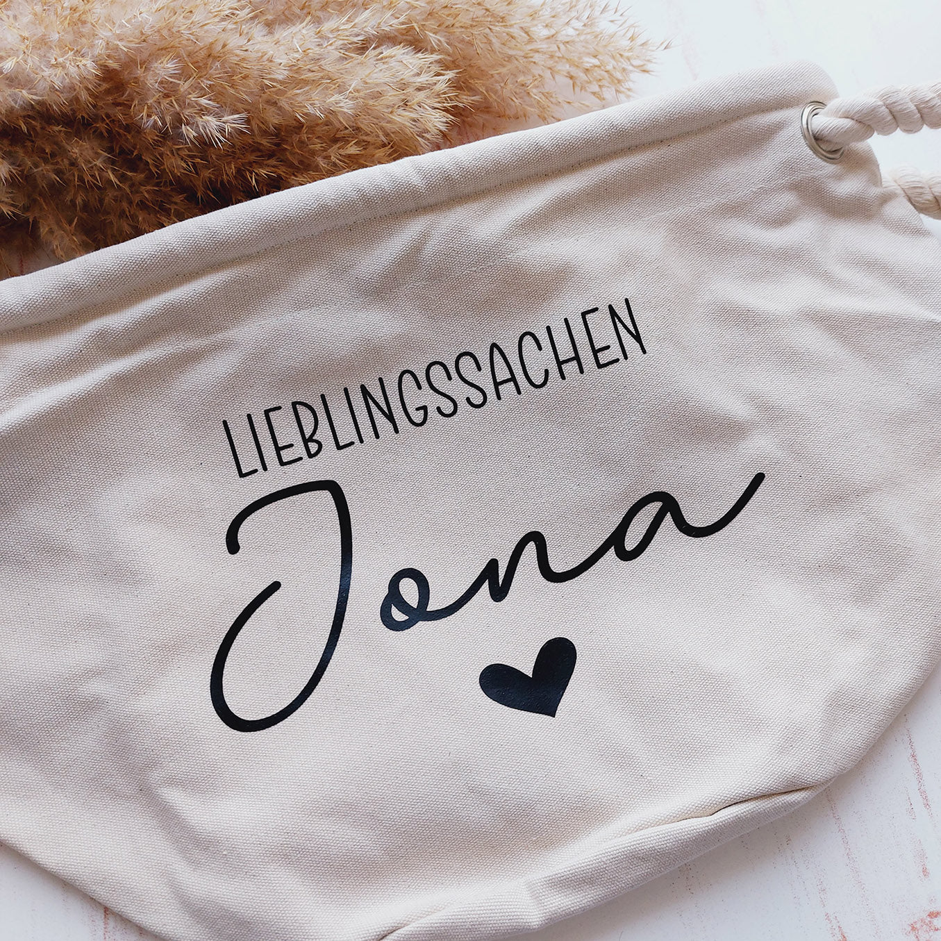 Geschenk für Kleinkinder: Spielzeugkorb Lieblingssachen (personalisiert), Design #6 by nillie