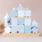Hellblaues Stapelhaus aus Holz #Babygeschenk
