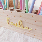 Detailansicht: Personalisierung mit Name (Stiftehalter für Kinder)