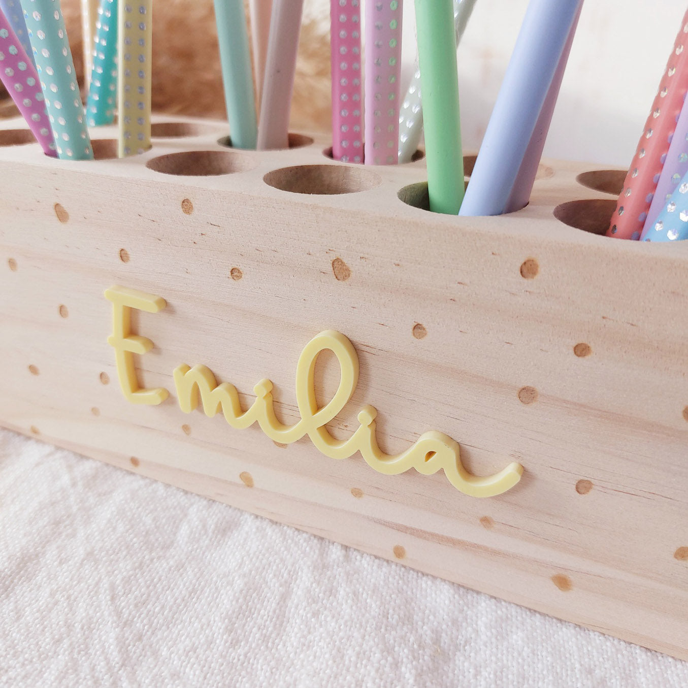 Detailansicht: Personalisierung mit Name (Stiftehalter für Kinder)
