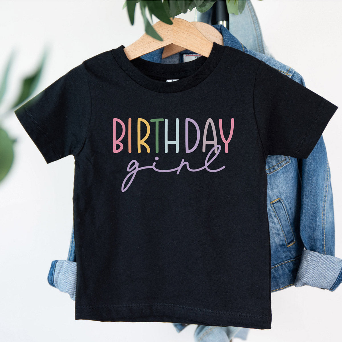 schwarzes Geburtstag T-Shirt "Birthday Girl" (bunter Aufdruck) für Mädchen