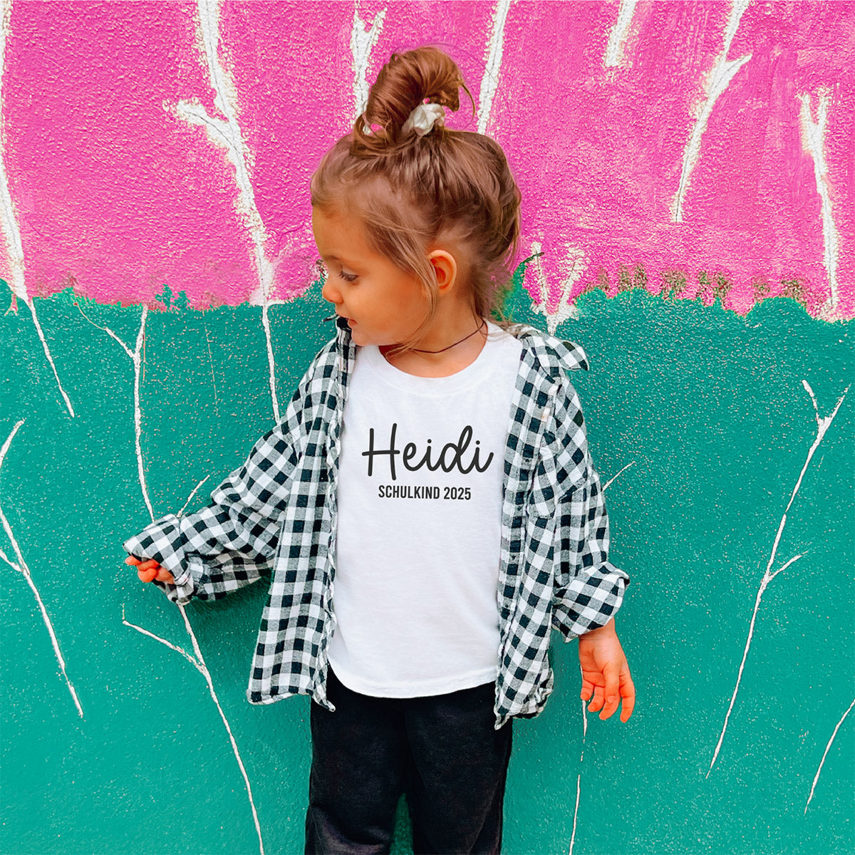 Personalisiertes "Schulkind" T-Shirt (mit Name & Einschulungsjahr) in Weiß